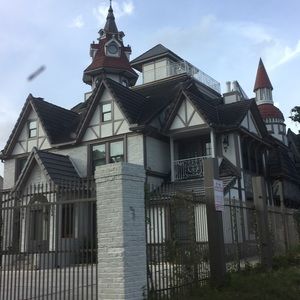 Meet your Posher, Erika